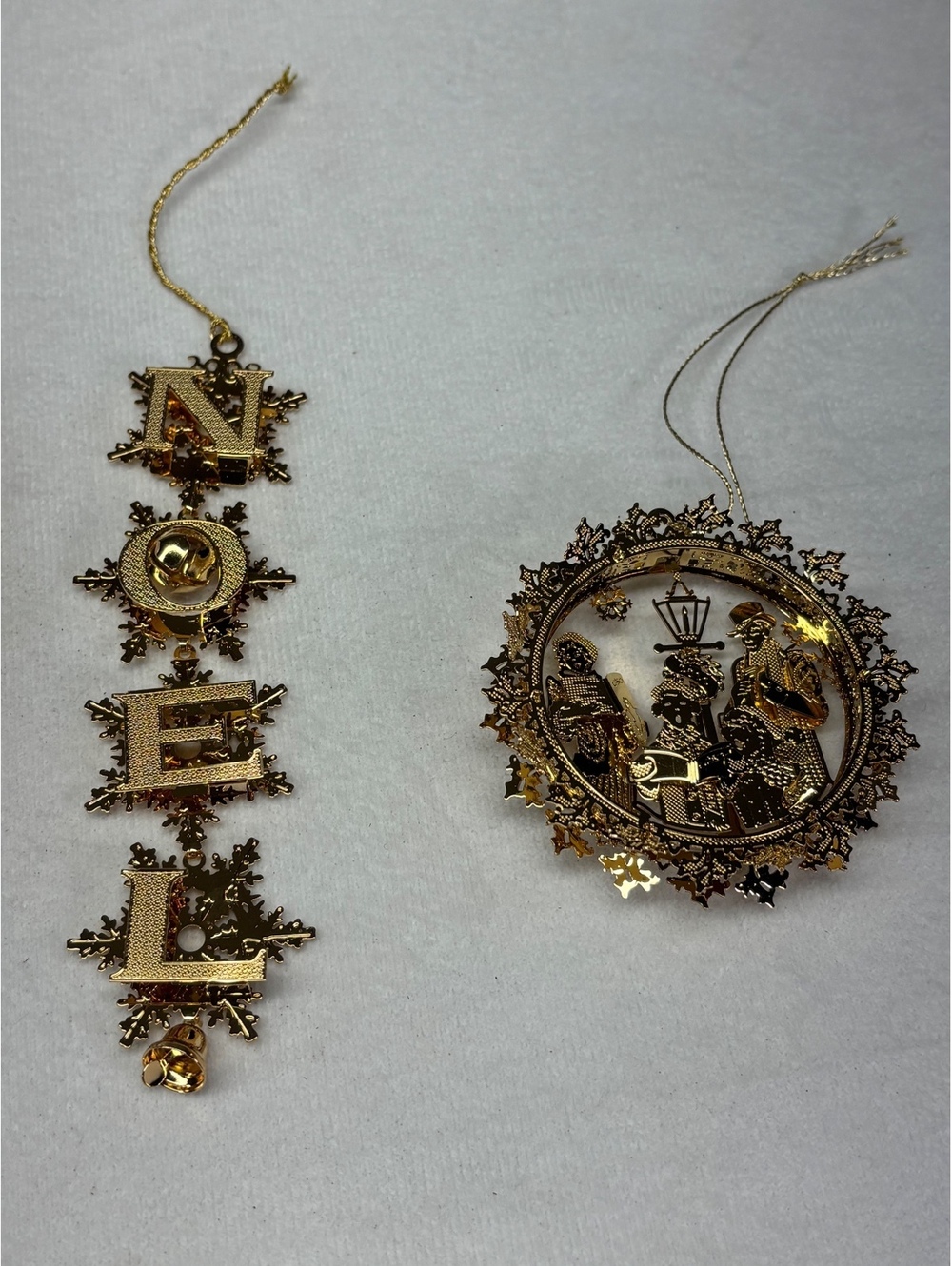 Hallmark 2008 Noel 2011 Caroling Gold Snowflake Christmas Ornaments Set of 2